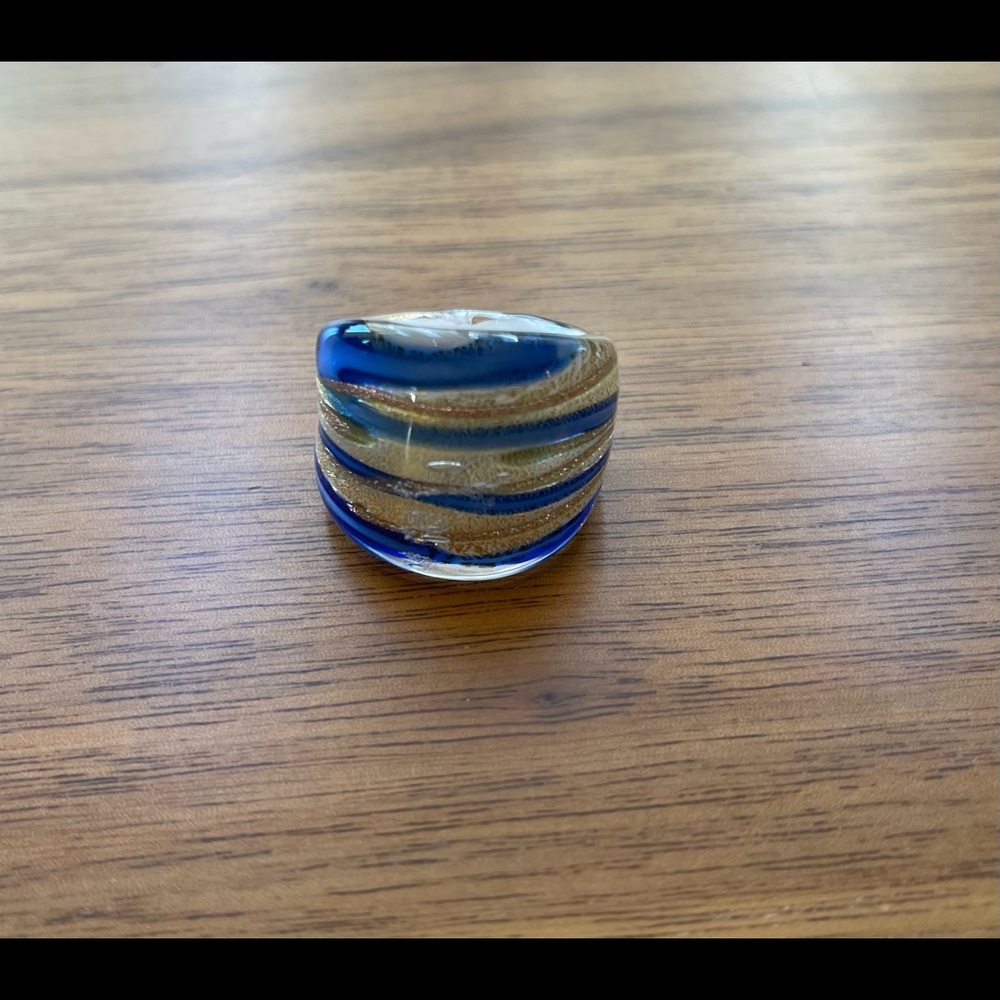 🆕 w/o tag, Murano Glass Domed Ring